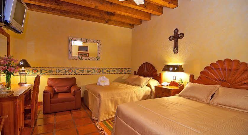 Hotel Pueblo Magico ปาทซ์คูเอโร ภายนอก รูปภาพ